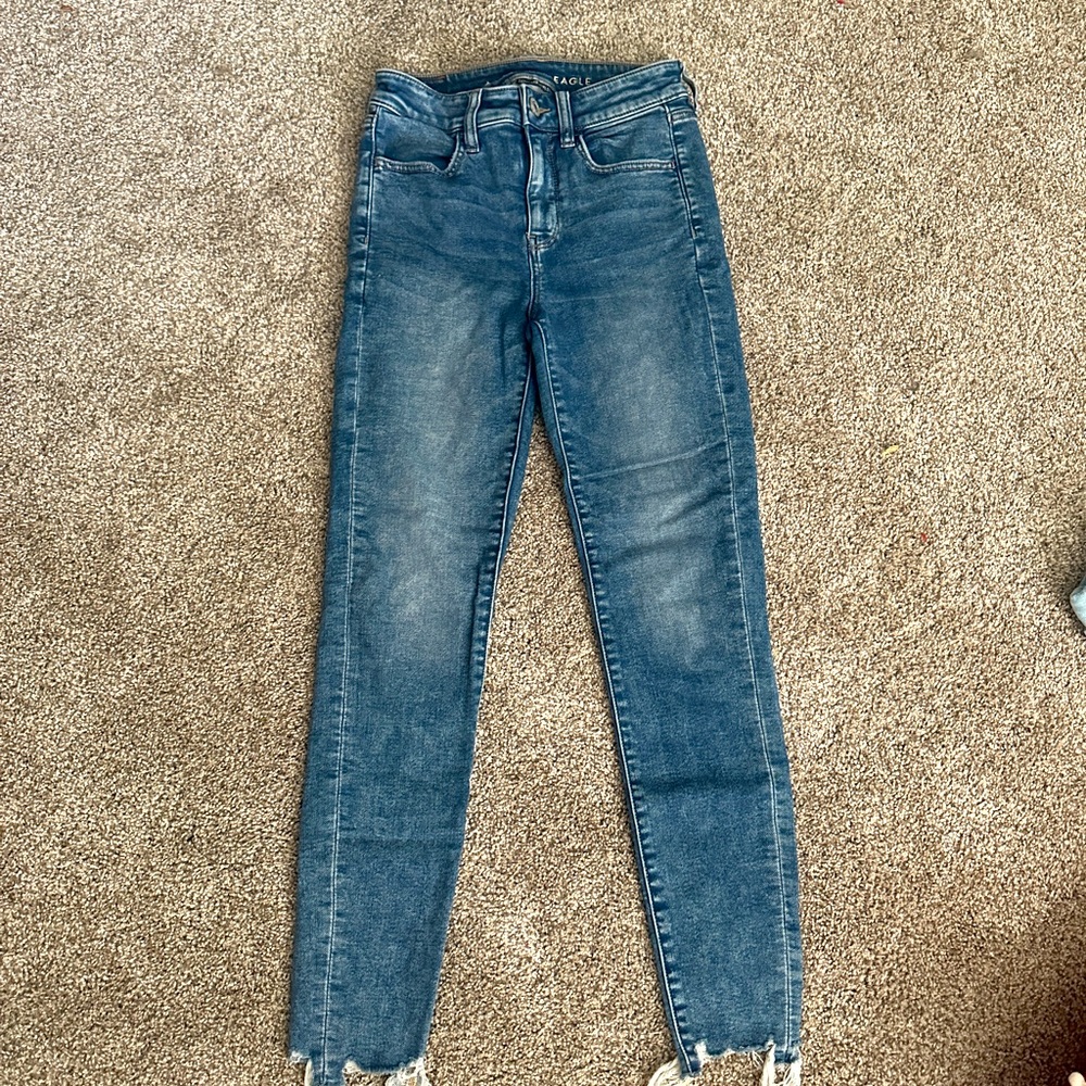 Womens American eagle skinny Jean. Size 4 regular.